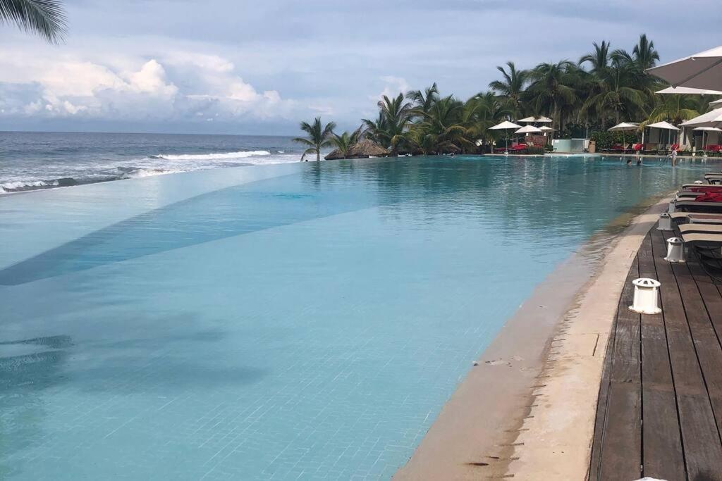 Bay View Grand Marina Ixtapa Condo En Pie De Playa Esterno foto