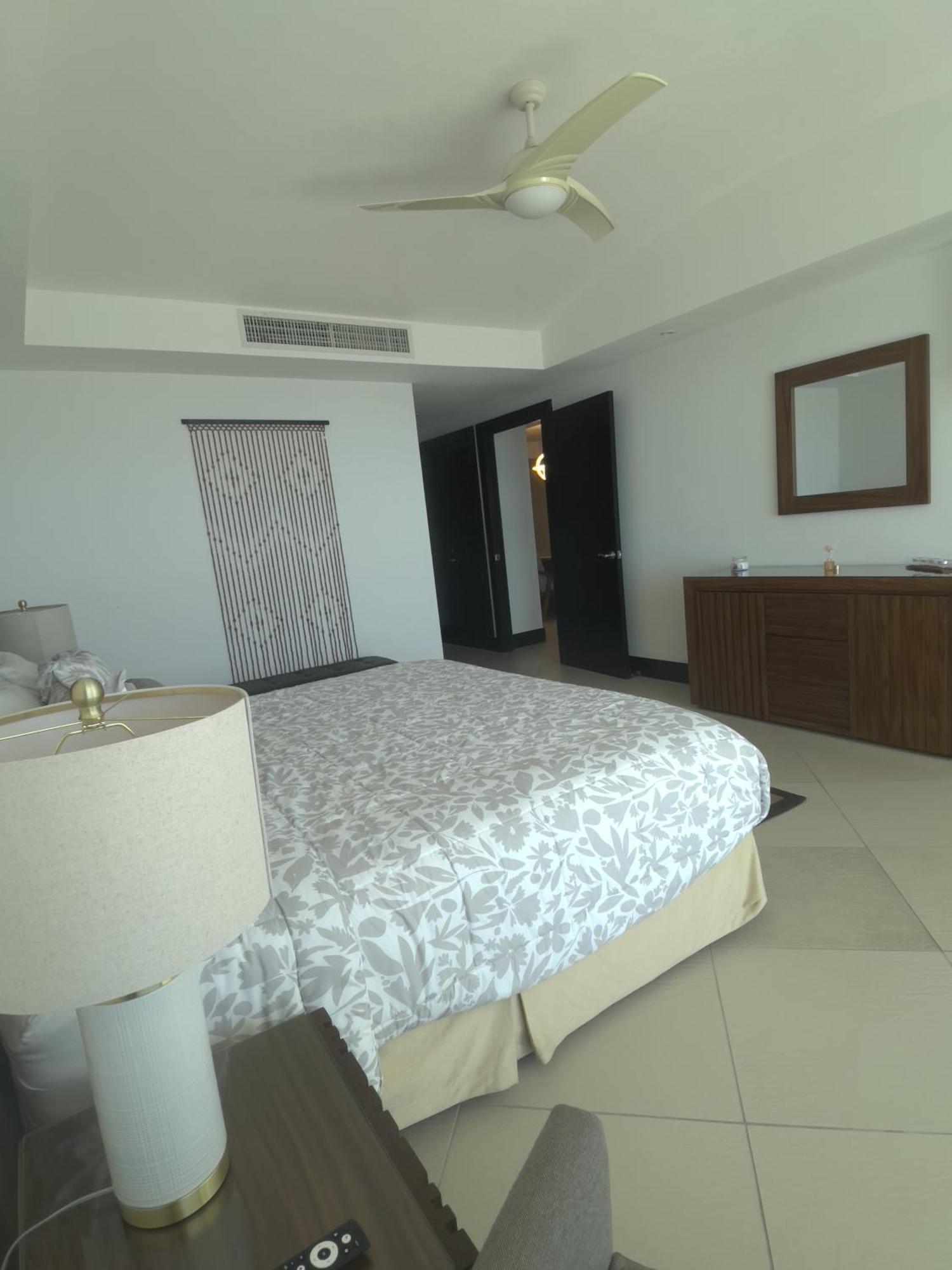 Bay View Grand Marina Ixtapa Condo En Pie De Playa Esterno foto