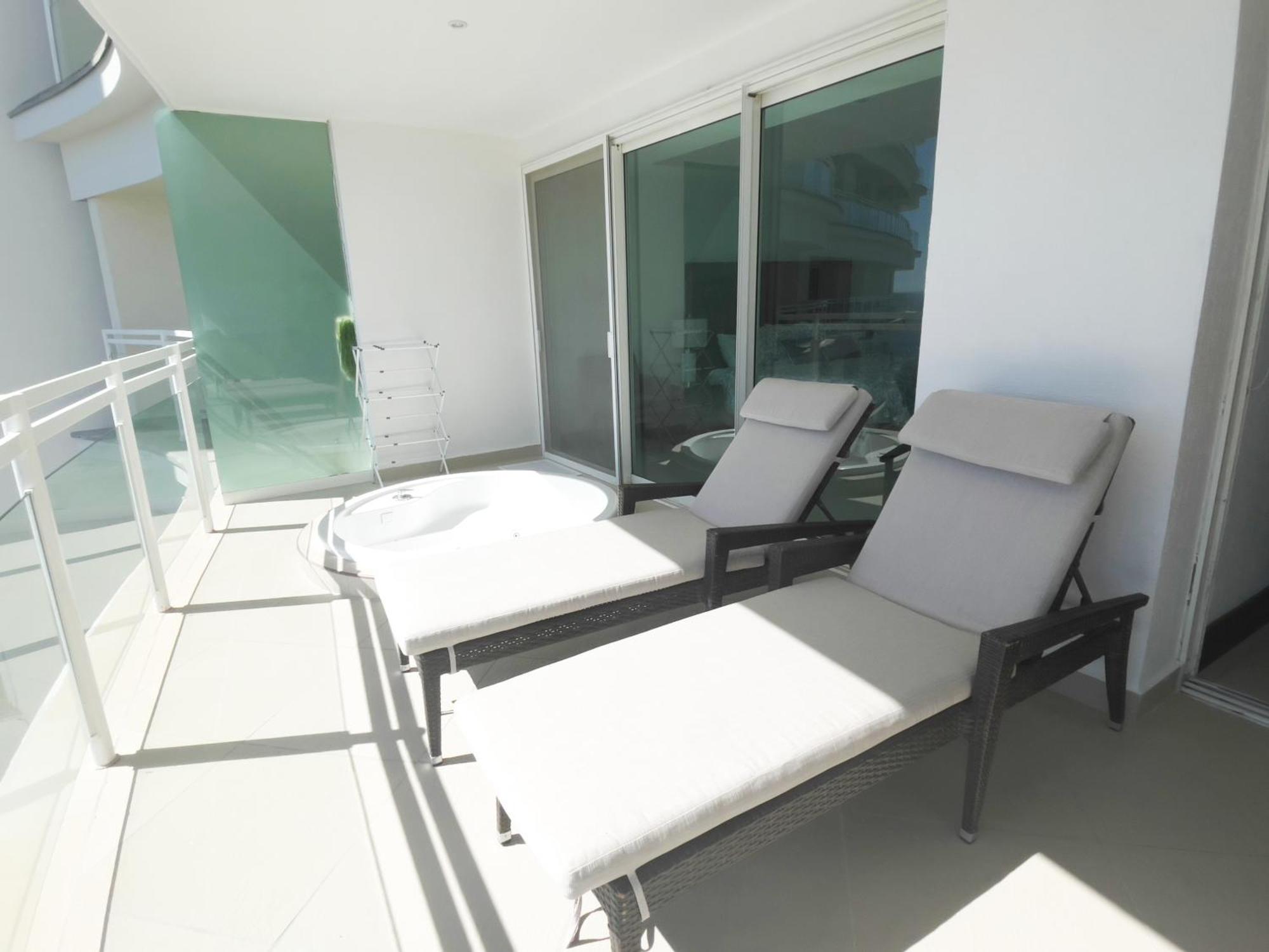 Bay View Grand Marina Ixtapa Condo En Pie De Playa Esterno foto